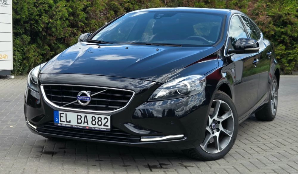 Volvo V40 II (2012-) T3 Geartronic Ocean Race 2016