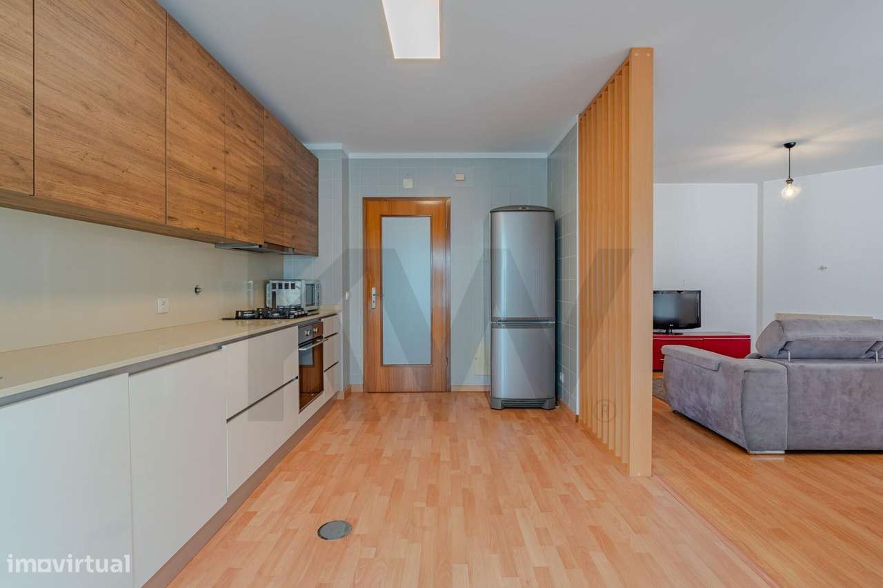 Excelente T3 para Arrendamento no Centro de São João da Madeira ! - Grande imagem: 4/17