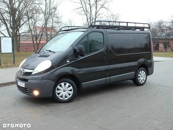 Opel Vivaro - 1