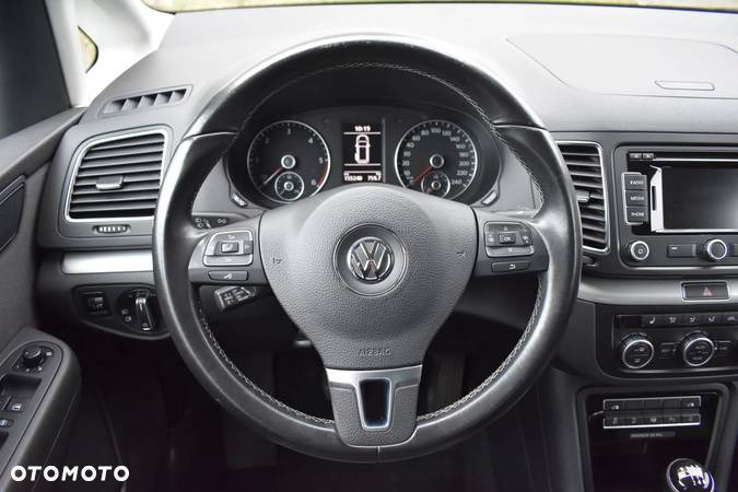 Volkswagen Sharan 2.0 TDI BlueMotion Technology Life - 17