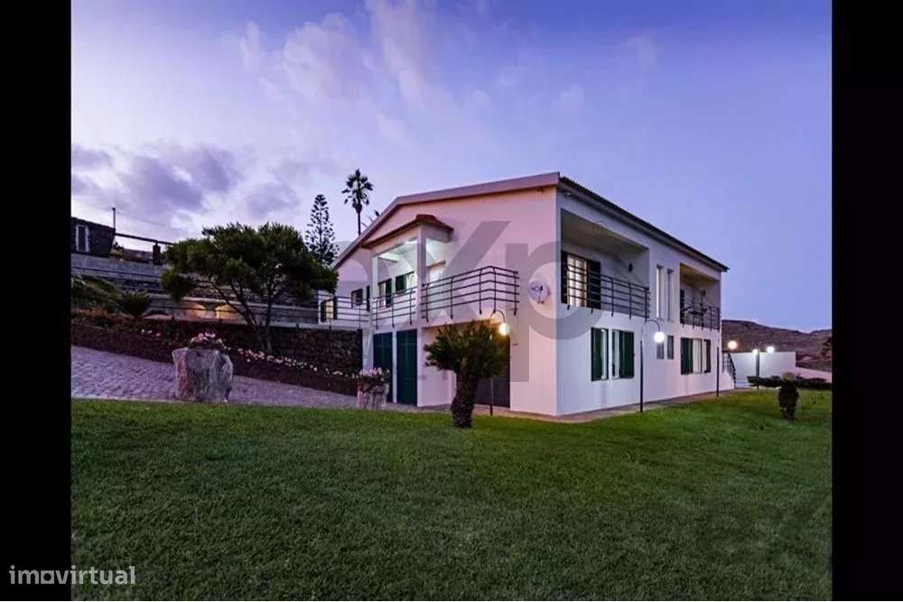 Impressionante e Ampla Vila à Beira-Mar na Deslumbrante Costa Mais a S - Grande imagem: 4/27