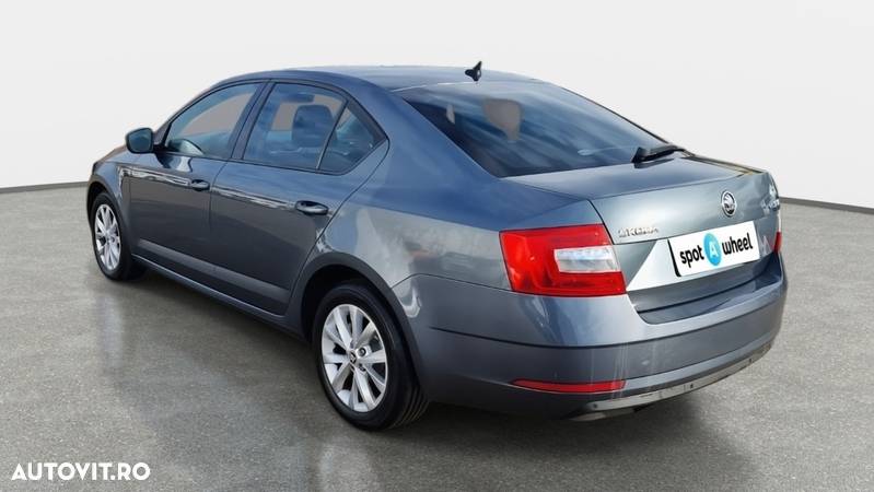 Skoda Octavia - 7