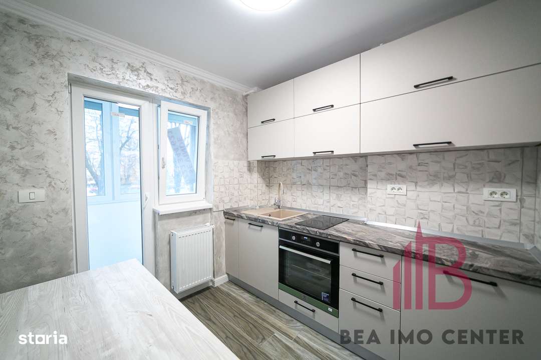 Birou elegant , etaj 1, complet modernizat, B-dul Revoluției-4