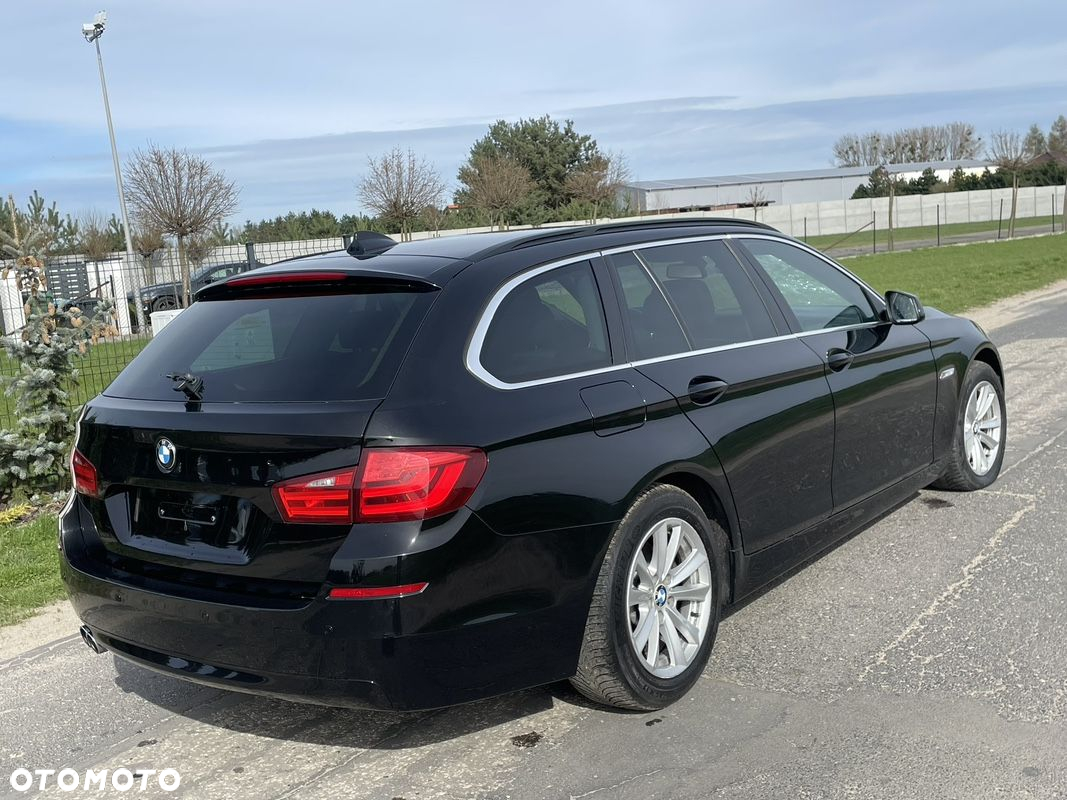 BMW Seria 5 520d Touring - 2