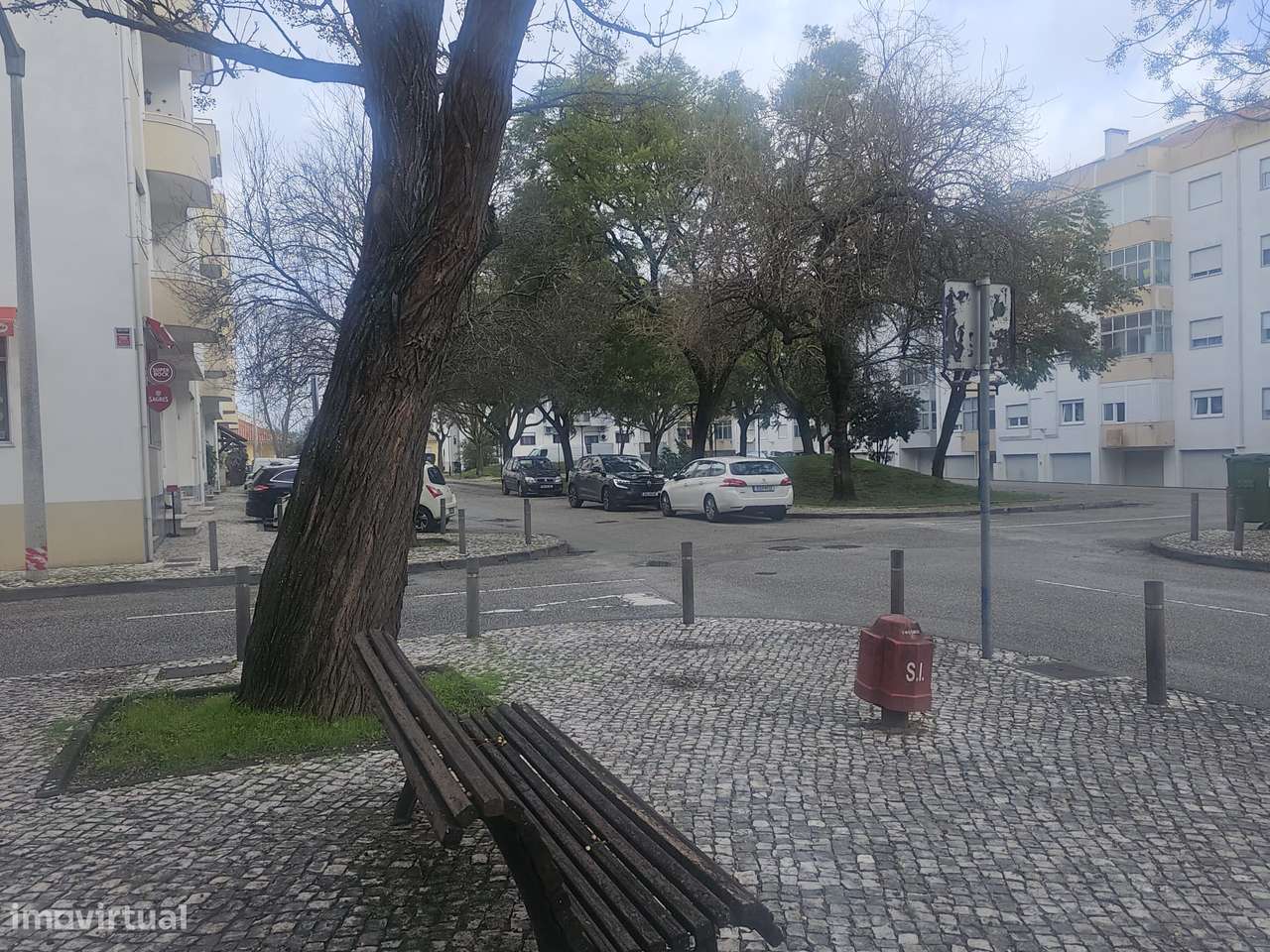 Loja com Arrecadação e Sótão – Entroncamento - Grande imagem: 3/7