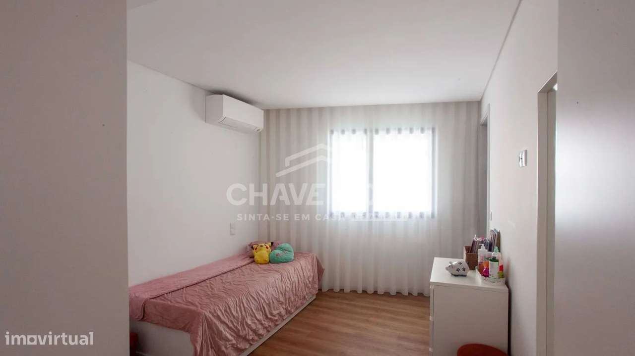 Apartamento T3 Novo em Madalena – Exclusividade e Conforto-14