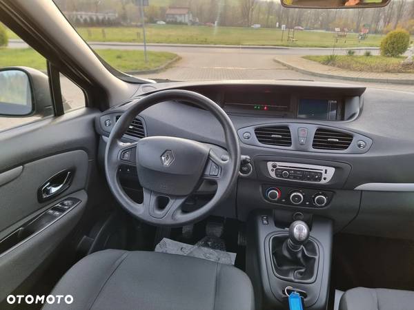 Renault Scenic 1.6 16V 110 TomTom Edition - 22