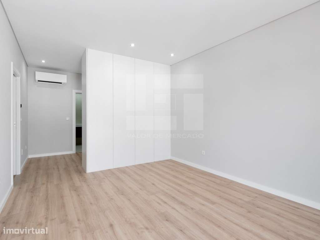 T4 DE LUXO - NOVO - MODERNO - SÓBRIO - Viseu - BEM LOCALIZADO - ACA...-12