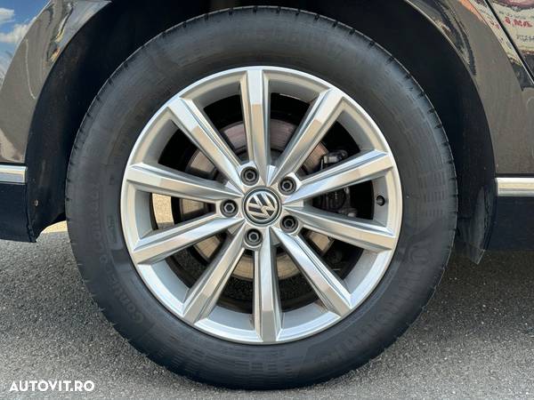 Volkswagen Passat Variant 2.0 TDI DSG Highline - 32