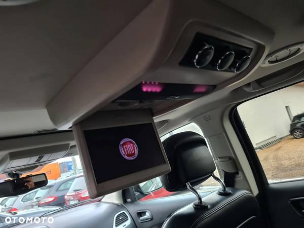 Fiat Freemont 2.0 Multijet Lounge AWD - 23