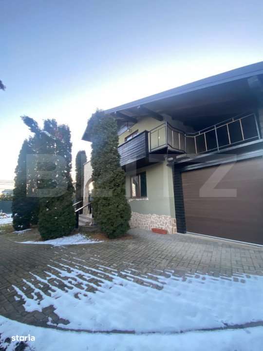 Casa de vanzare, cu 4  camere, 268 mp + teren 786 mp, zona-Moara - Imagine principală: 3/19