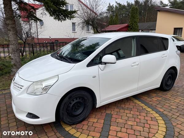 Toyota Verso 2.0 D-4D - 2