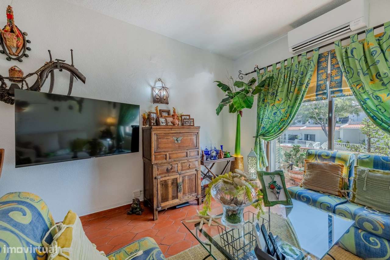 CHARMOSA MORADIA  T3 EM BANDA EM LOCALIZAÇÃO TRANQUILA, LAGOS - Grande imagem: 5/33