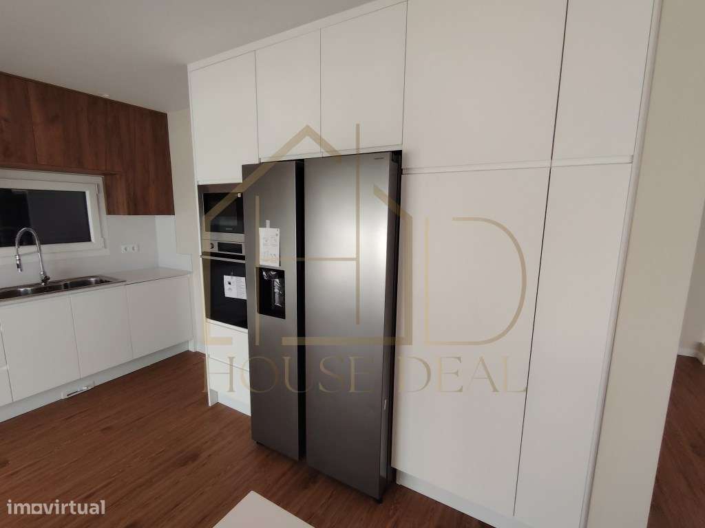 Magnífica Moradia T4 com Garagem e Piscina. Vendas de Azeitão-18