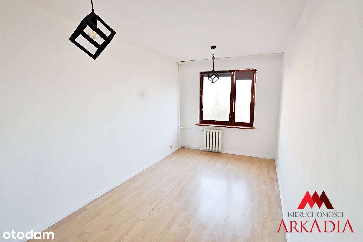 2 pokoje, 1 piętro , balkon Loggia Michelin-0