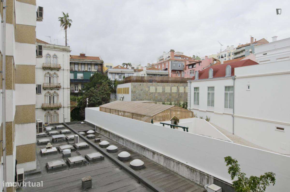 Quarto - localizado em São Bento Lisbon - Grande imagem: 2/27