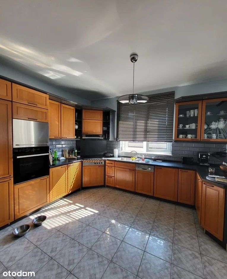 Nieruchomość inwestycyjna z zabudową produkcyjno-m-9