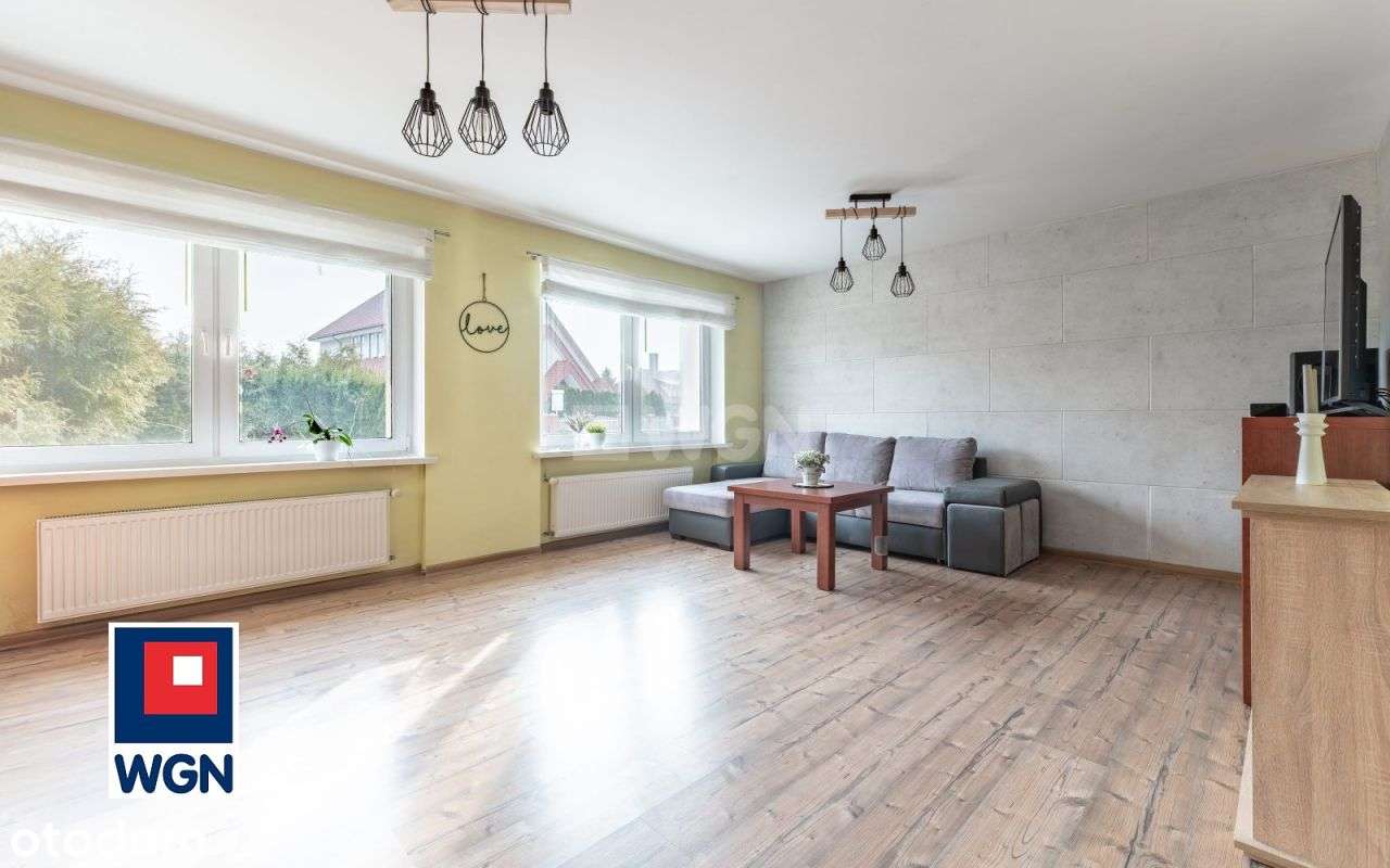 Funkcjonalny dom w Gościcinie - 4 pokoje, 2 łazien-0