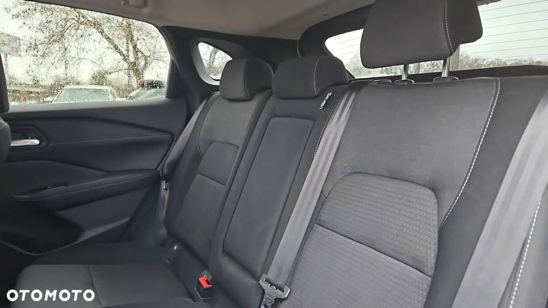 Nissan Qashqai 1.3 DIG-T mHEV N-Connecta Xtronic - 17