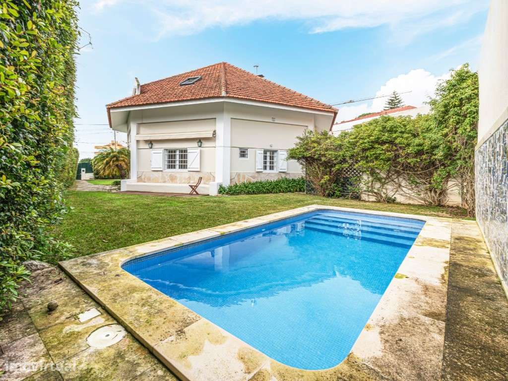 Moradia Independente T4, jardim e piscina, Estoril-25