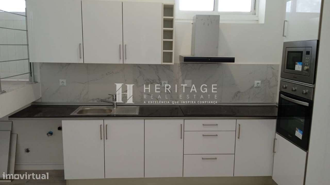 Loja com terraço no Barreiro-6