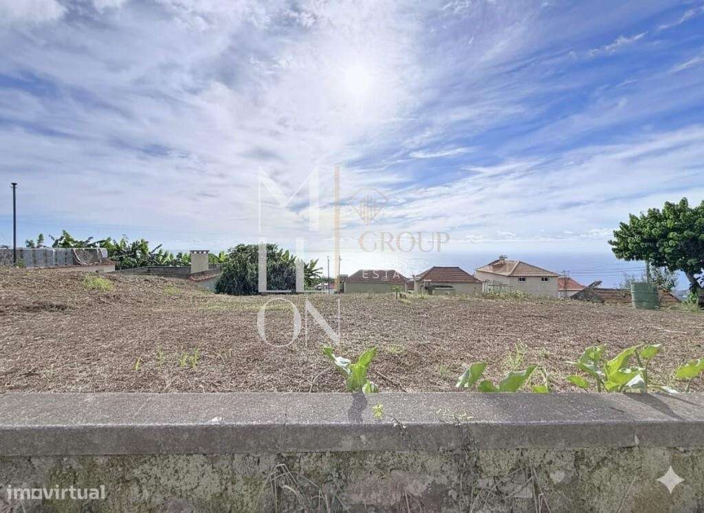 Propriedade no Arco da Calheta para recuperar-19