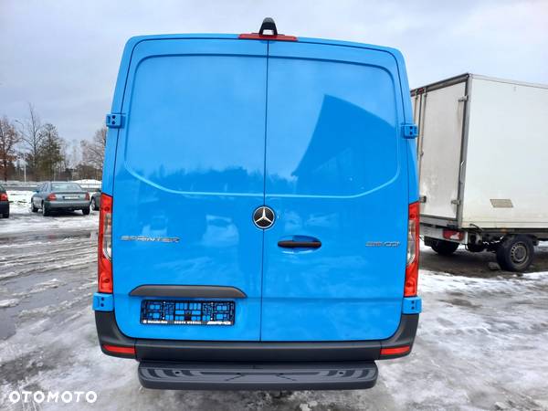 Mercedes-Benz Sprinter Furgon 315 L2H1 - 8