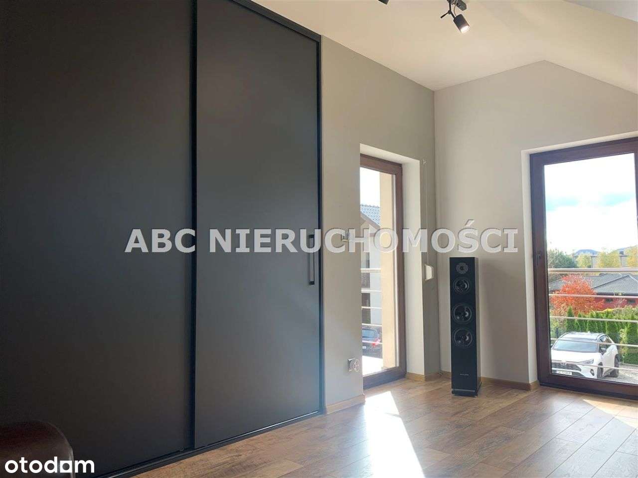 Luksusowy Dom Graniczący Ze Ścianą Lasu!-19