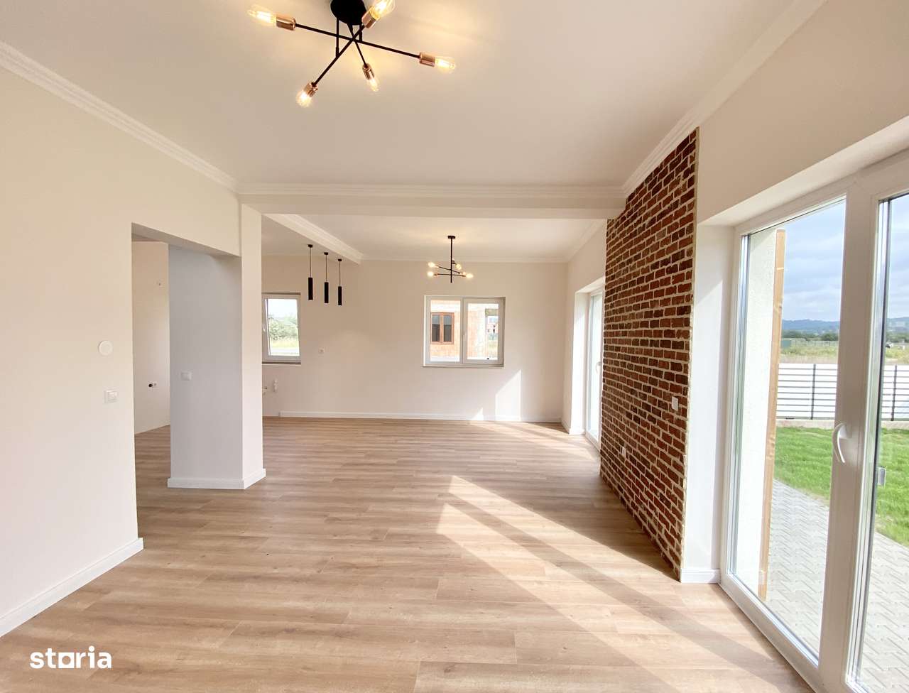 Casa individuala in Sibiu, zona Talmaciu - curte pavata, gard-7