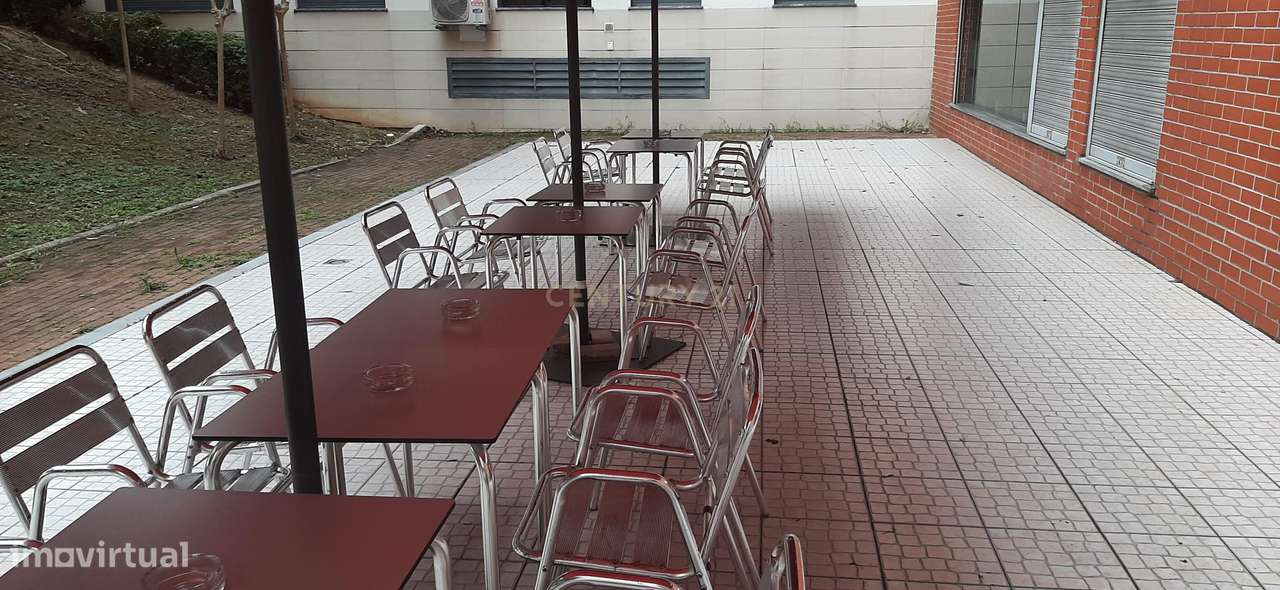 TRESPASSE  BAR CAFÉ nas Colinas do Cruzeiro c/150M2 + Esplanada 60 Lug-3