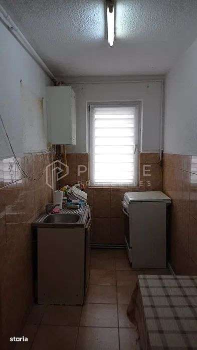 Apartament ideal pentru amenajare, confort 2 sporit – 3 camere, Dâmbu - Imagine principală: 4/9