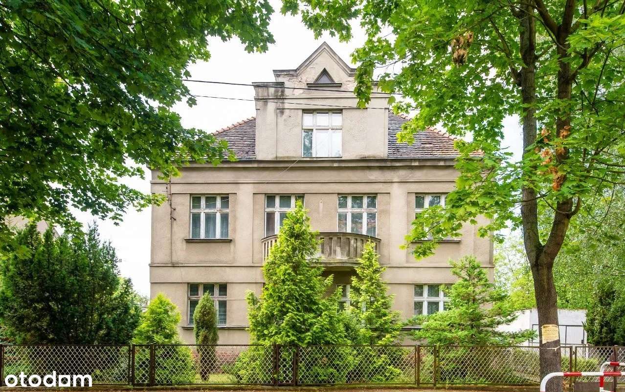 Willa miejska w doskonałej lokalizacji!-0