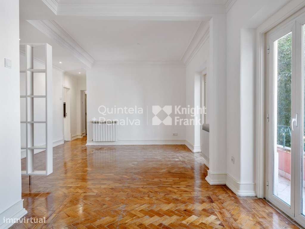 Apartamento T2 com varanda para venda no Areeiro - Grande imagem: 4/24