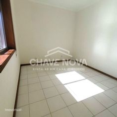 Apartamento T3 em Grijó c/ cozinha equipa e varanda marquisada - Grande imagem: 4/25