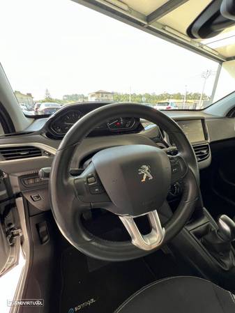 Peugeot 208 1.6 BlueHDi Style - 11