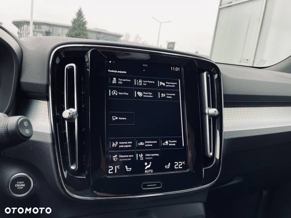 Volvo XC 40 - 18