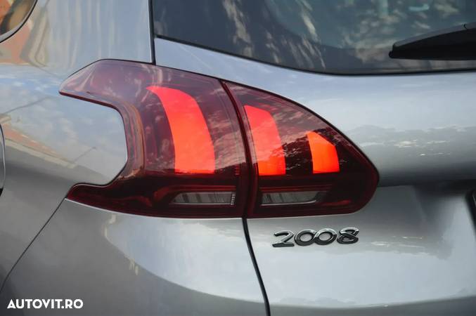 Peugeot 2008 - 18