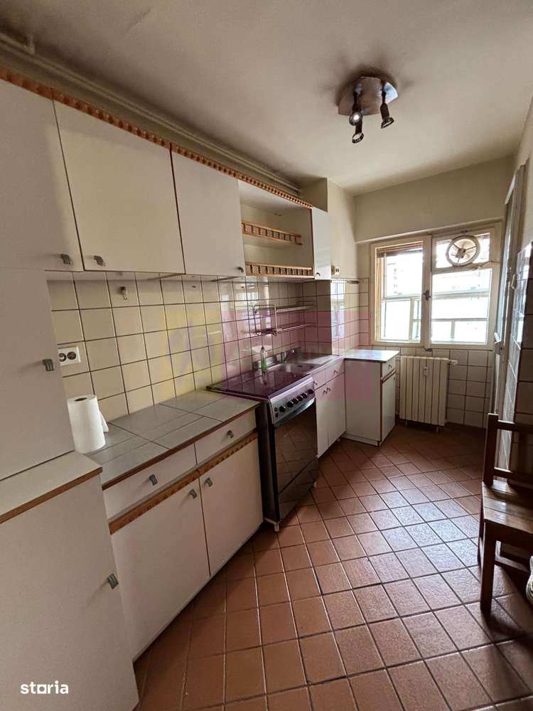 Apartament 3 camere Decebal stradal