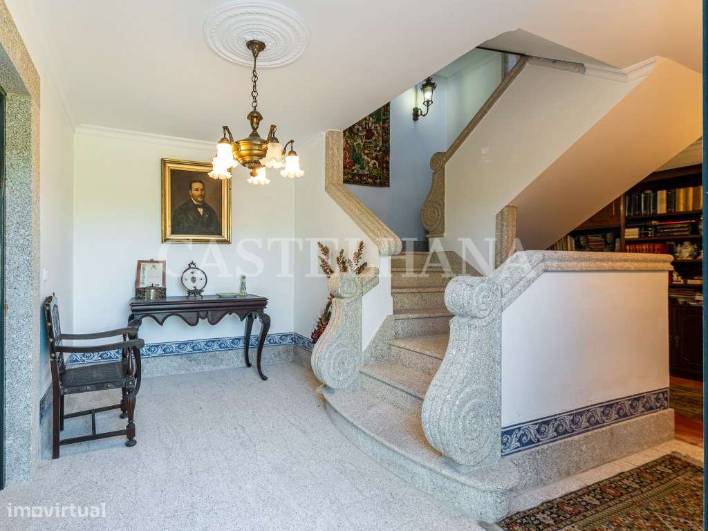 Moradia T6 com terreno 7300m2, localizada a 30 minutos do Porto - Grande imagem: 5/60