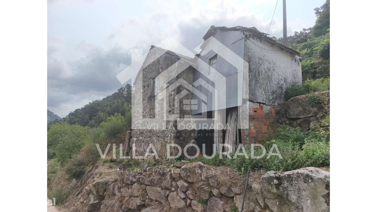 Casa com Terreno e vista sobre o Rio Douro-1