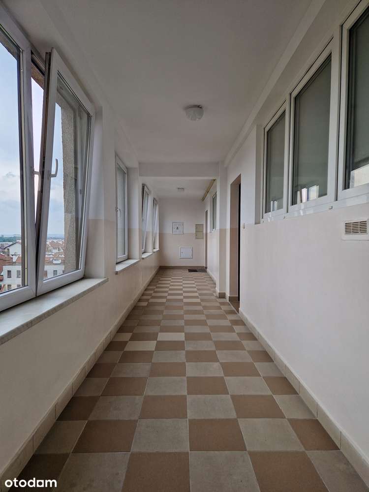 Trzypokojowe mieszkanie przy ul. M. Reja, Żabiniec-17