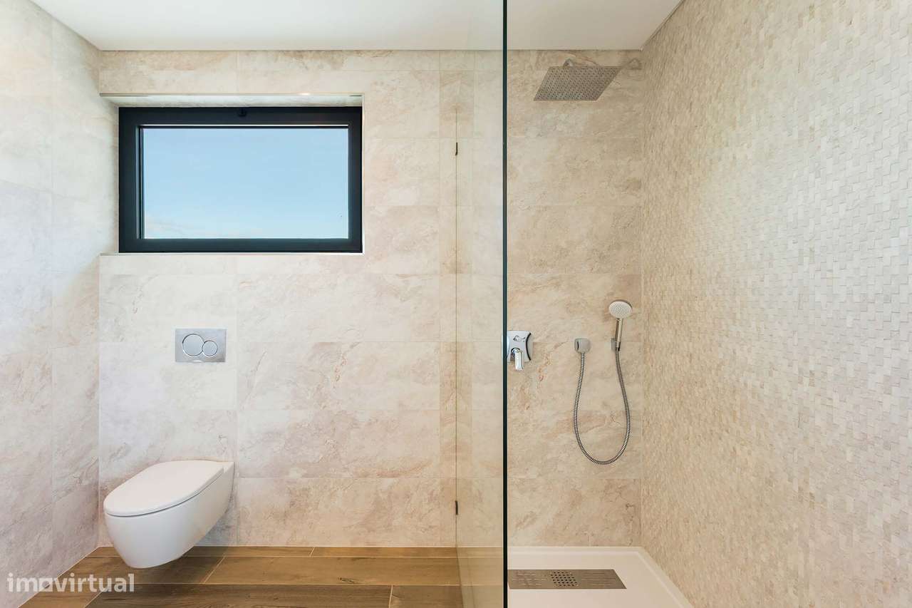 Quinta Moderna de Luxo com 4+1 Suítes, Anexo Independente e Jardim-36