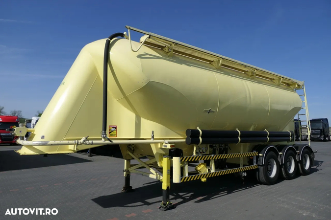 Spitzer 39.000 L / SILOS / REMORCĂ DE CIMENT PENTRU MATERIALE VRAC / AN 2007 / GREUTATE: 4700 KG / - 2