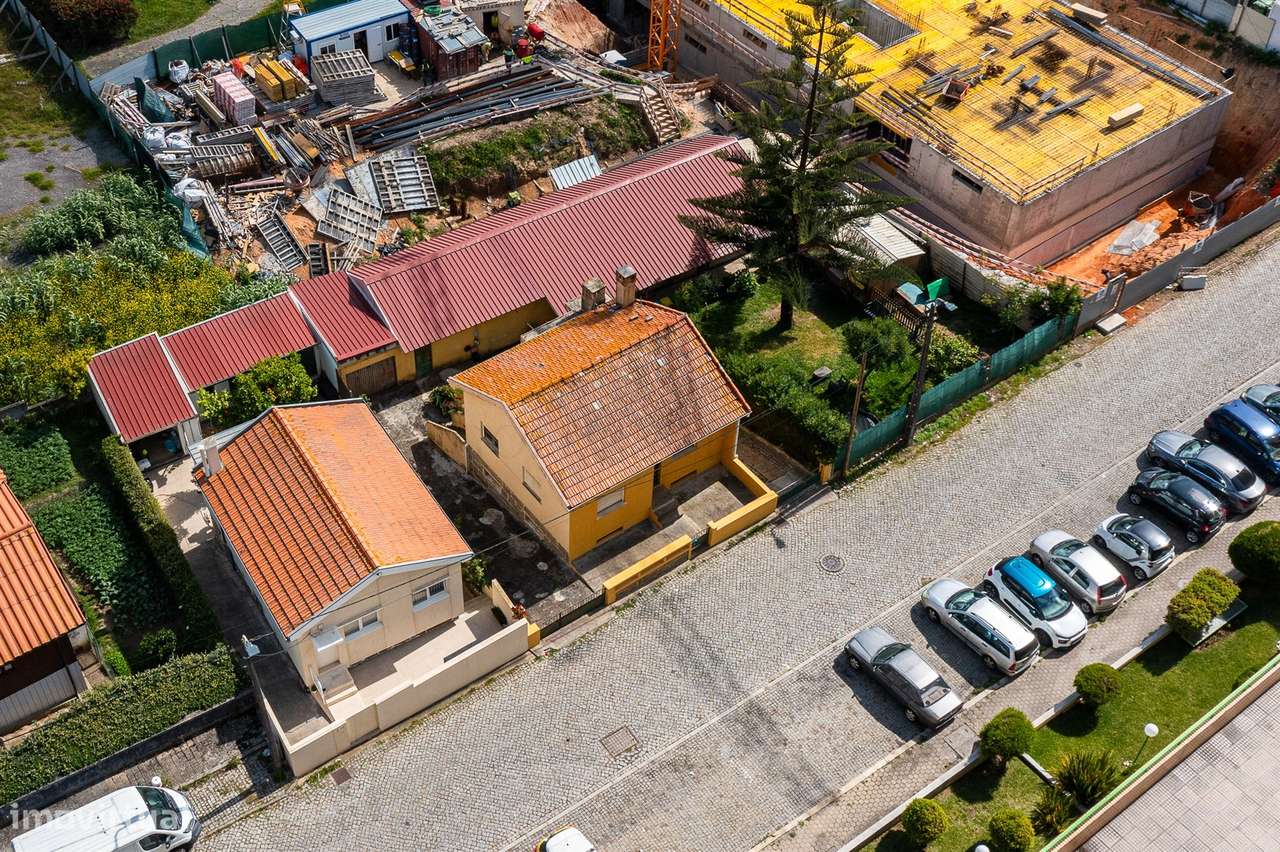 Moradia a 100 Metros da Praia de Lavadores I Exclusivo Golden Hour-15
