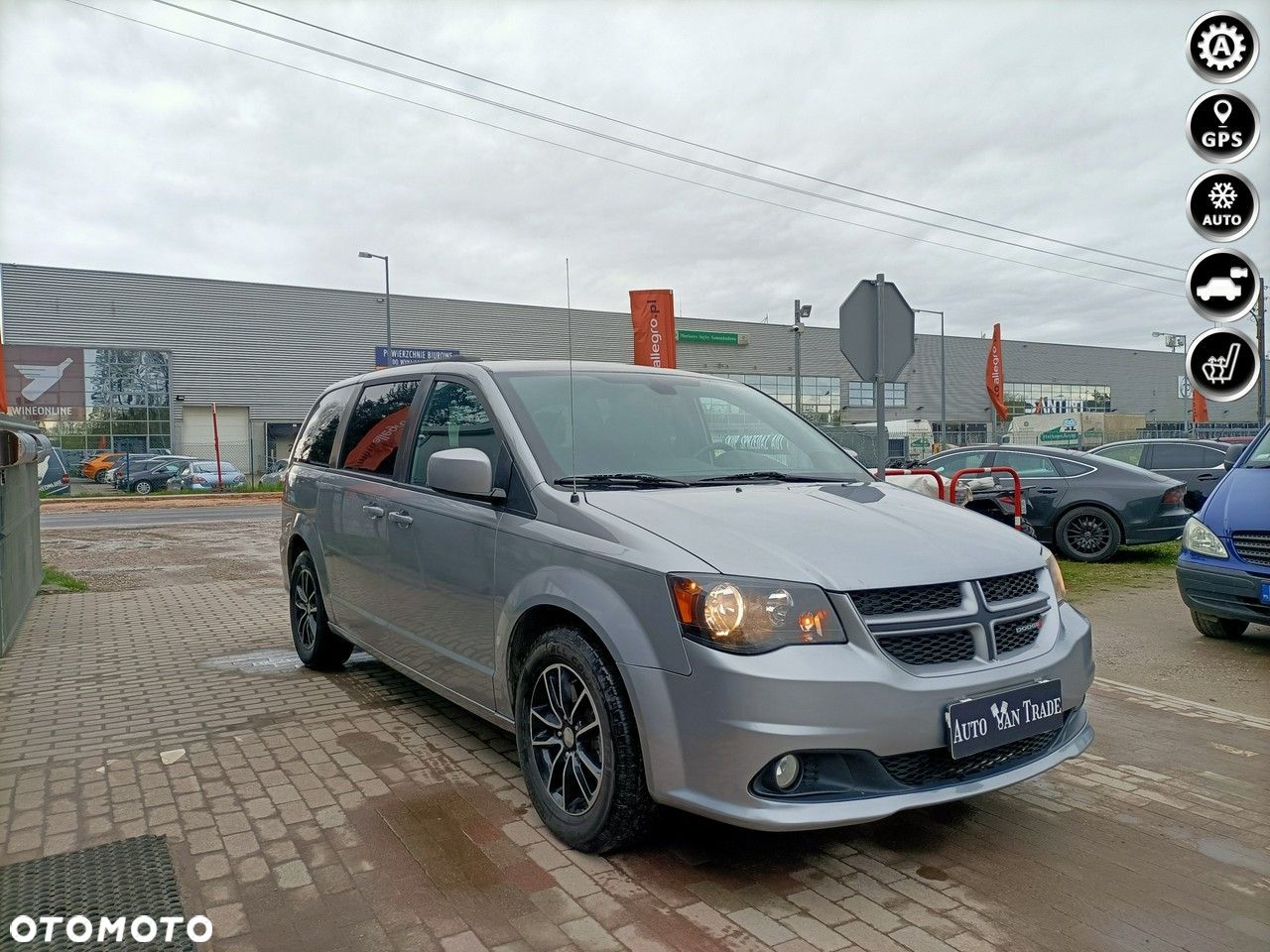 Dodge Grand Caravan - 1