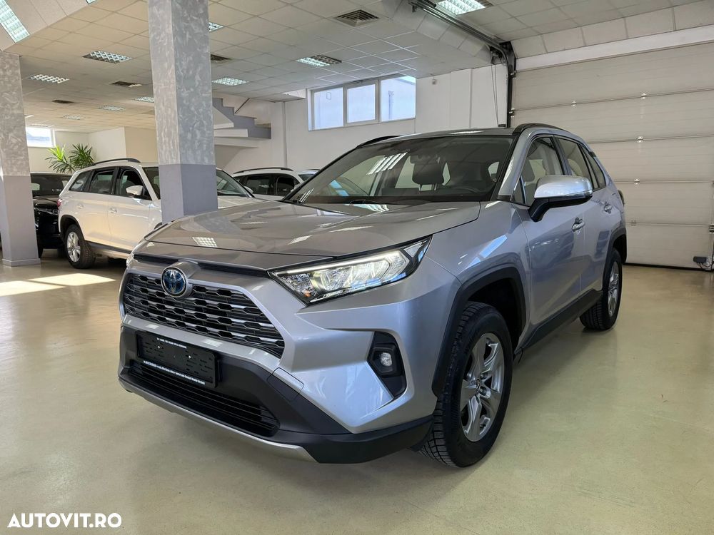 Second hand Toyota RAV4 - 29 498 EUR, 103 350 km - Autovit