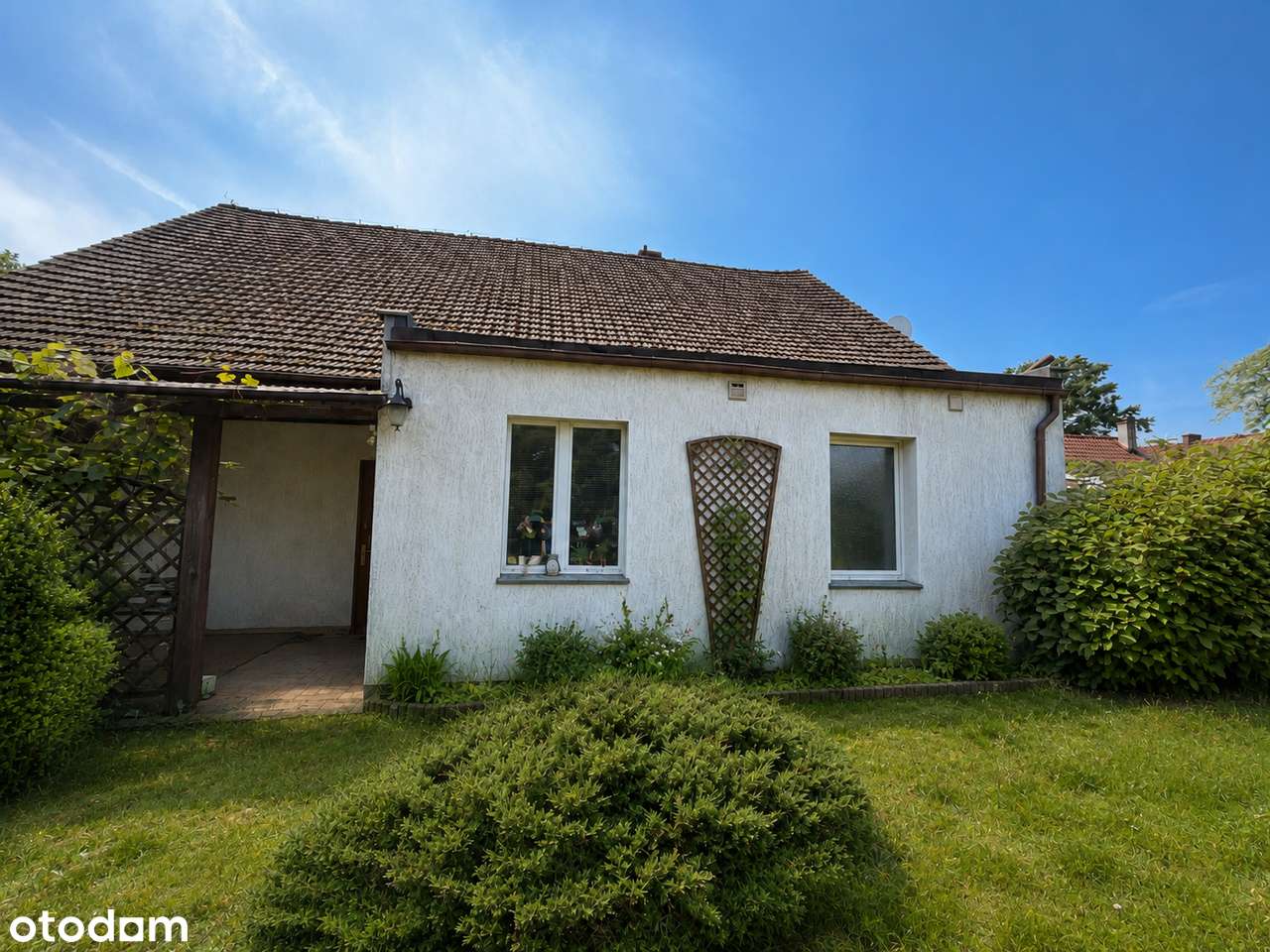 Pół domu 160 m² z działką 595 m², garażem i budynkiem gospodarczym-3