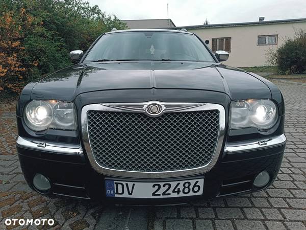 Chrysler 300C Touring 5.7 V8 HEMI Automatik - 8