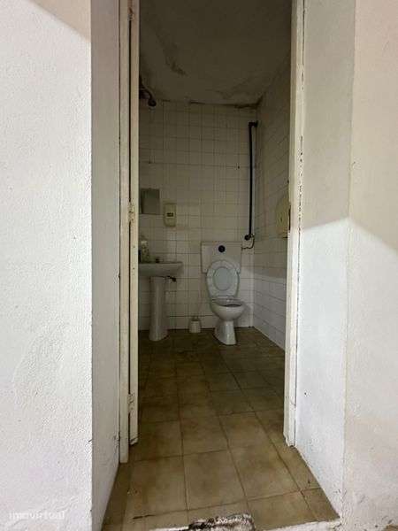 Armazém com 150 metros quadrados - Grande imagem: 4/4