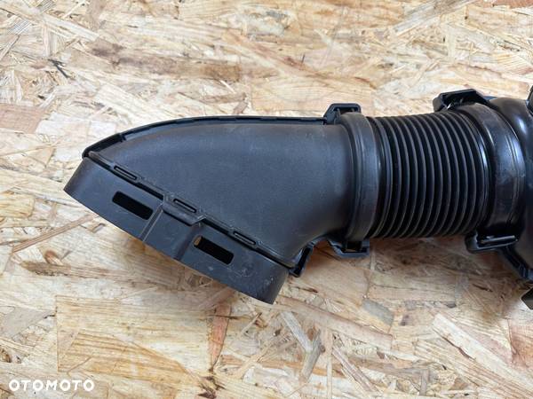 WLOT DOLOT KANAŁ ŁAPACZ POWIETRZA MERCEDES W254 A2540940900 - 5